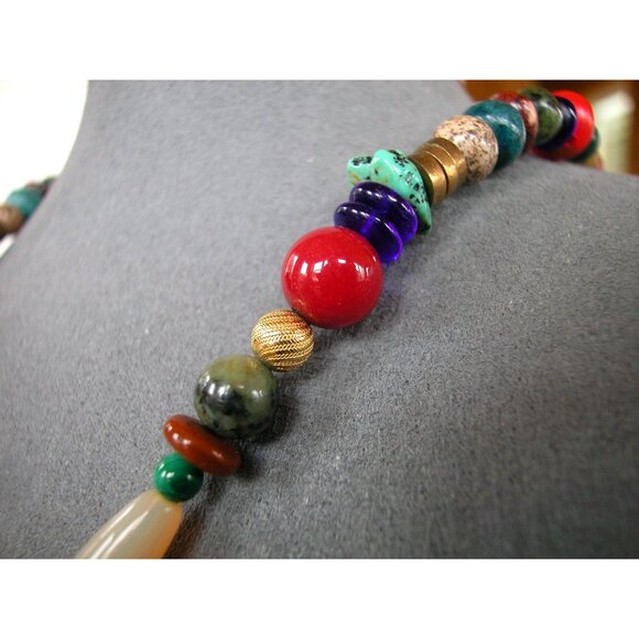 Multicolor Gemstone Beaded Necklace With Round Pendant - Picture 5 of 6